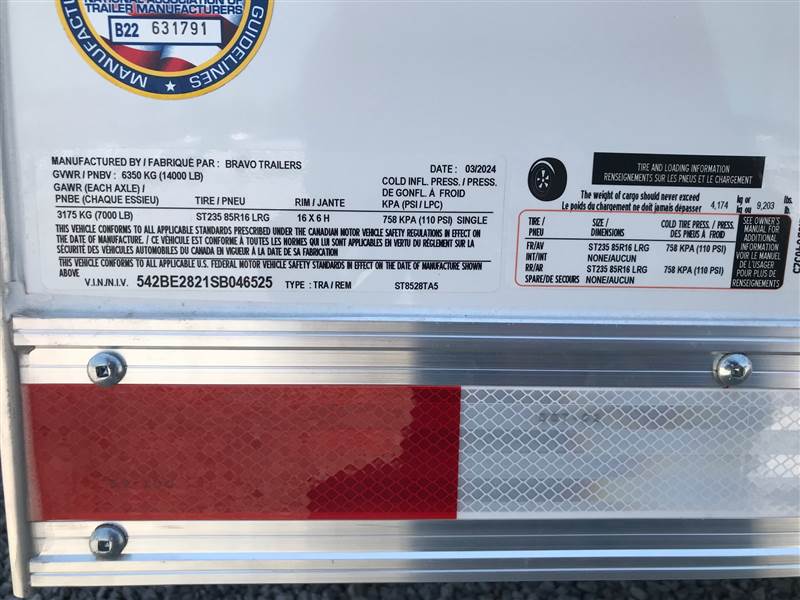 BravoScout 8.5 X 28' w/ Rear Ramp10