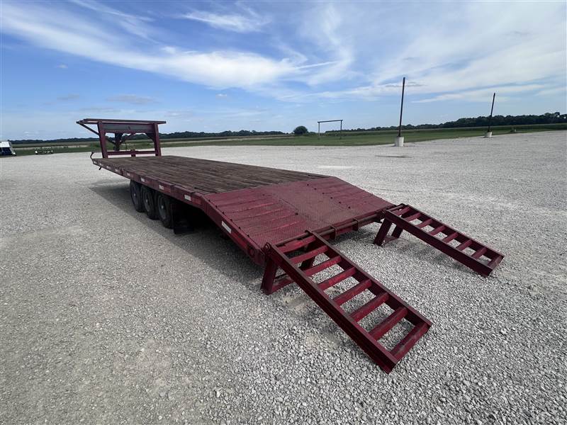 Hillsboro94x28' (24+4) Triple Axle Deckover GN6