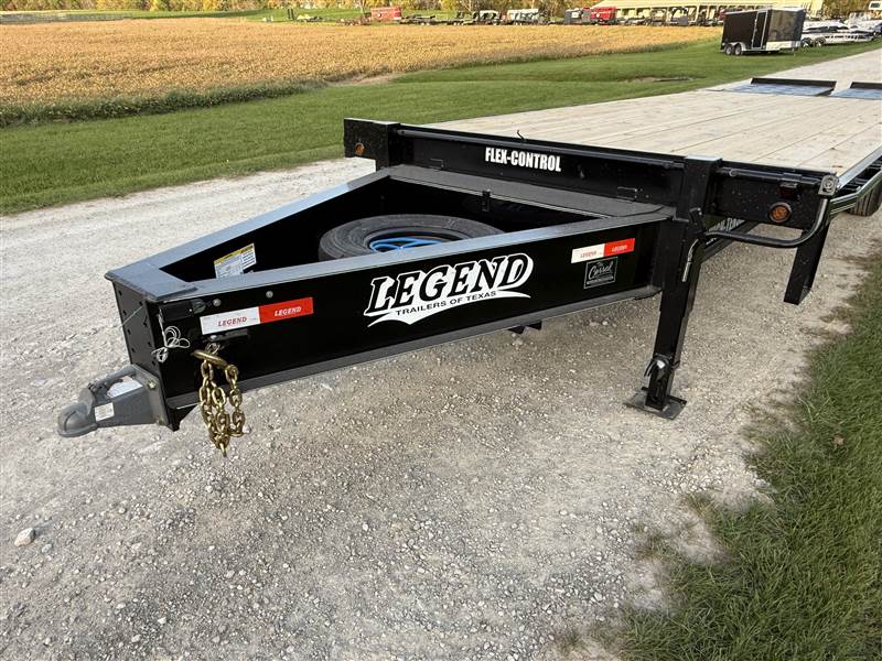 2027 Legend Mfg photo 5