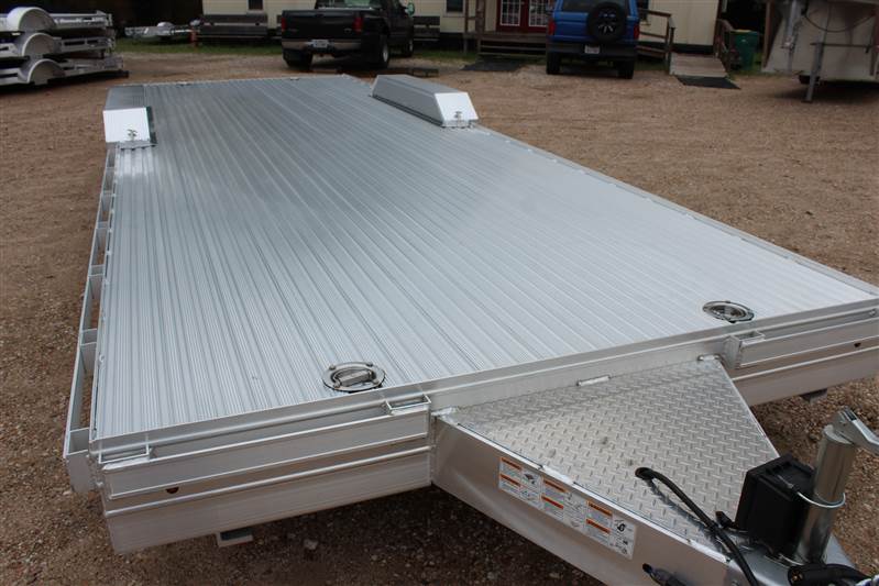 2025 Featherlite