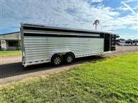 2024 Elite 26ft roper special with doors on each side