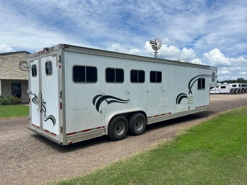 2005 Eby 2005 eby 4 horse 12' living quarter