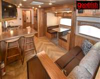 2026 3 horse Lakota CHARGER 8315SRB