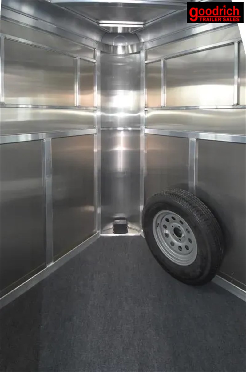 Trailer Photo 12