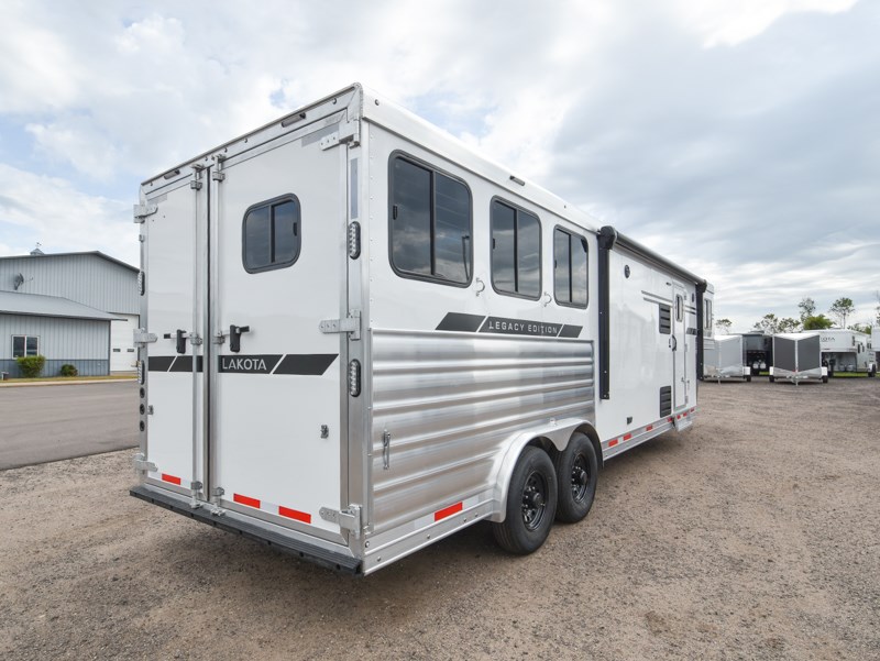 Trailer Photo 13