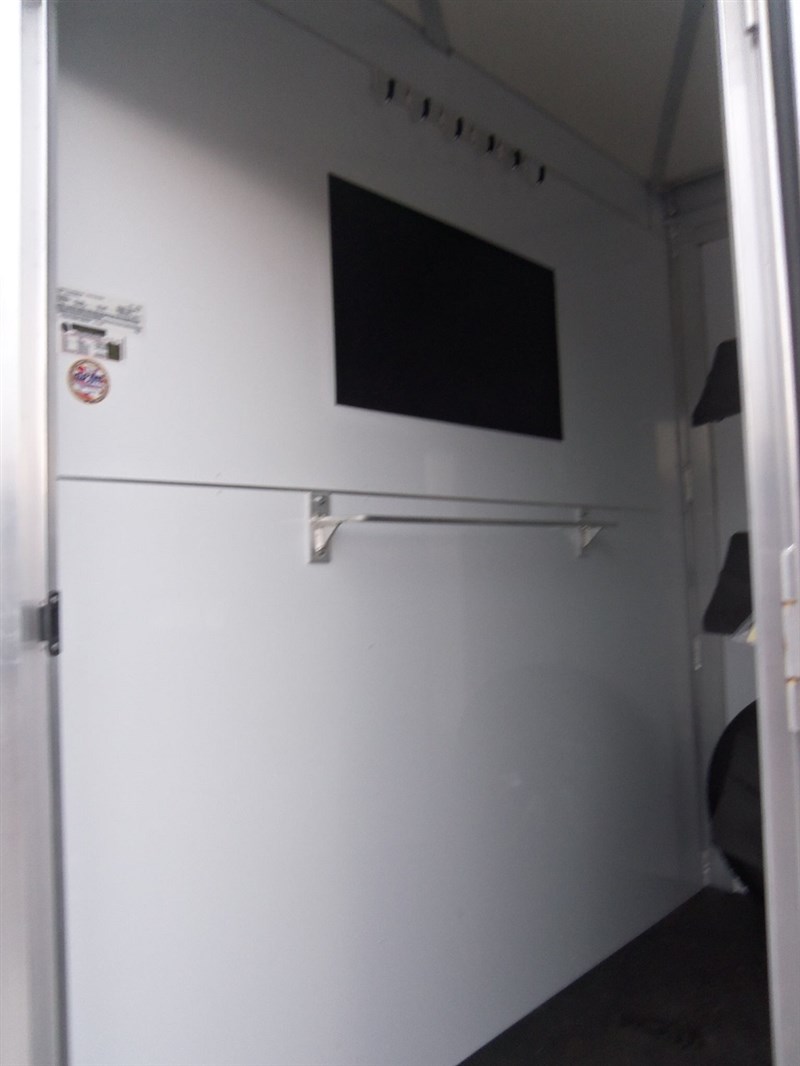 Trailer Photo 8