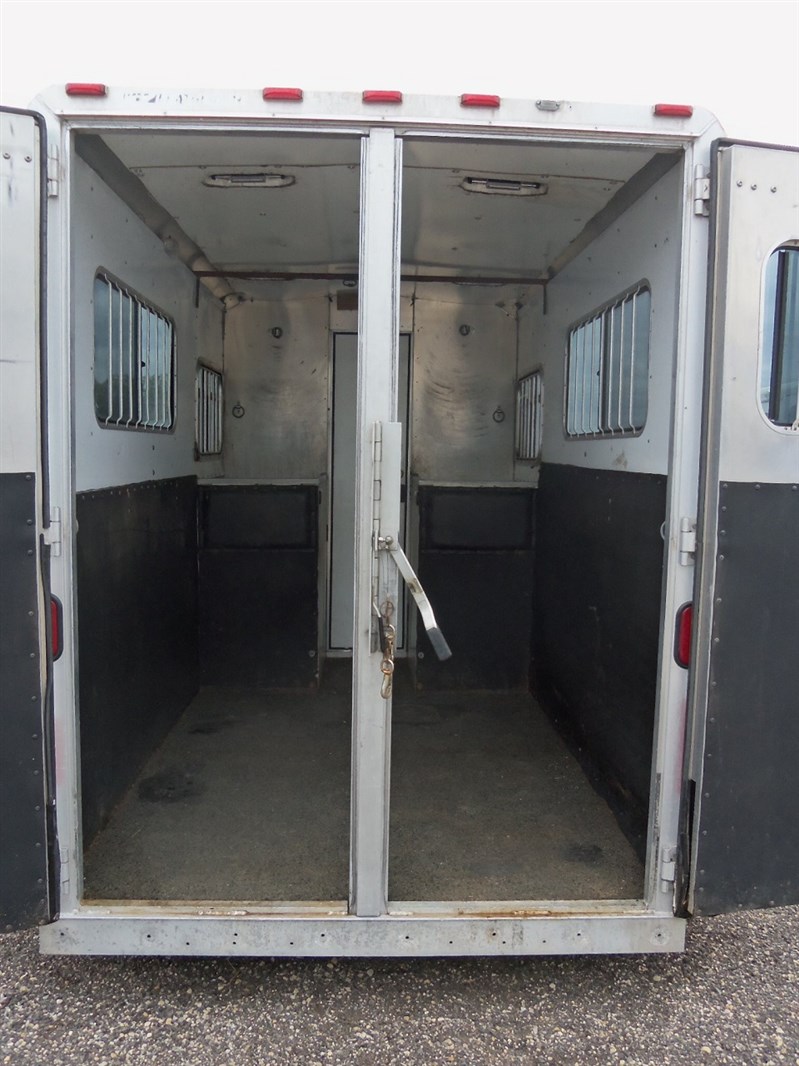 Trailer Photo 7