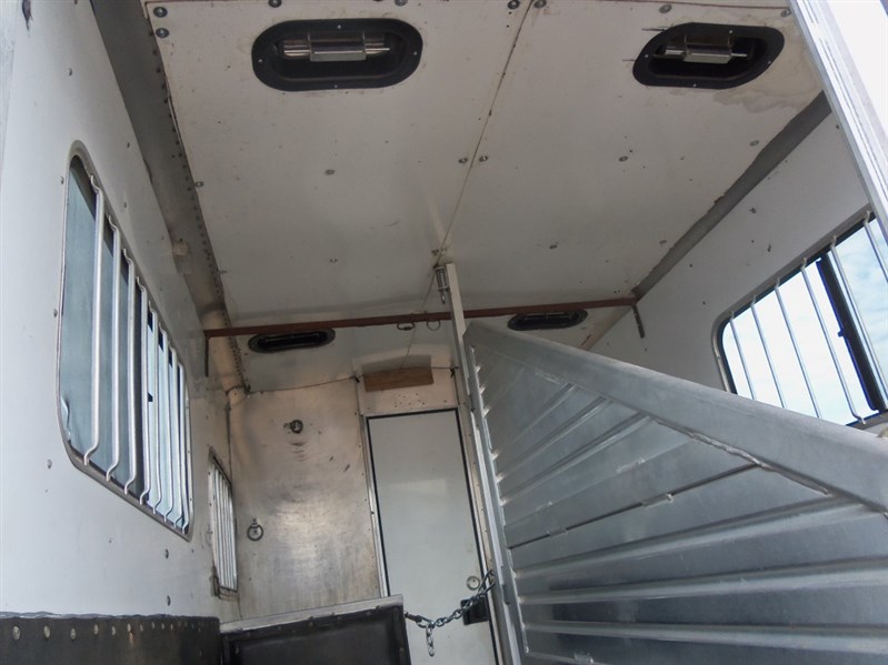 Trailer Photo 8