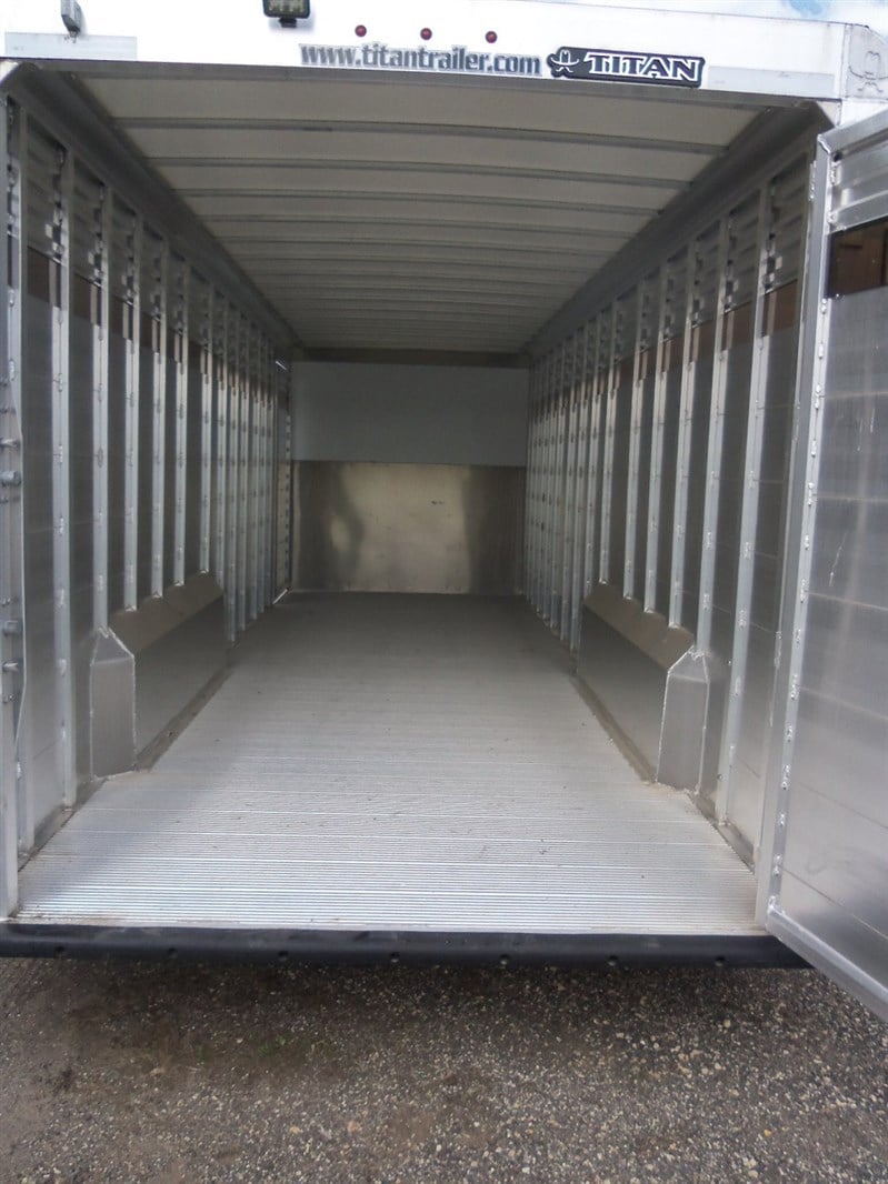 Trailer Photo 9