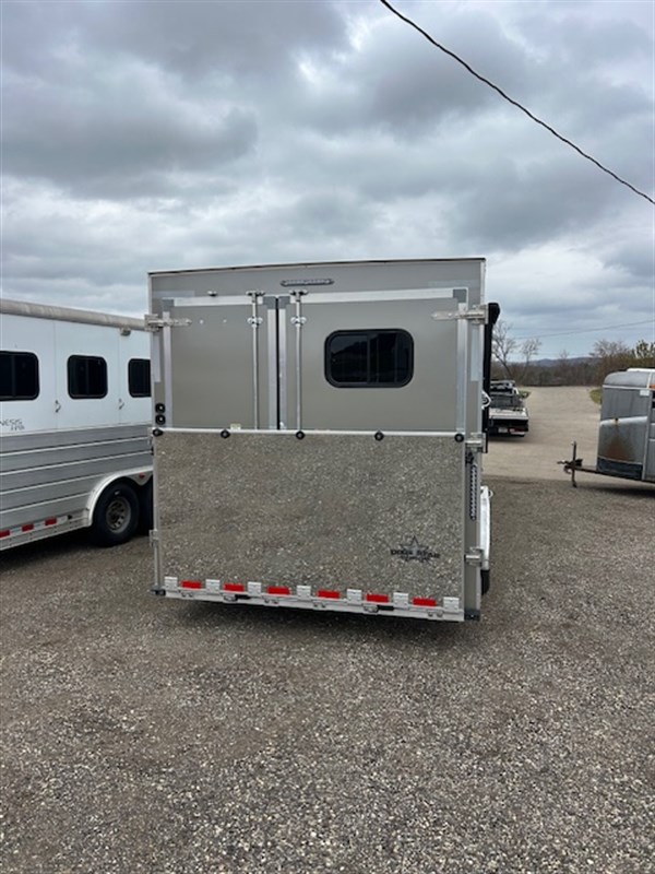 Trailer Photo 3