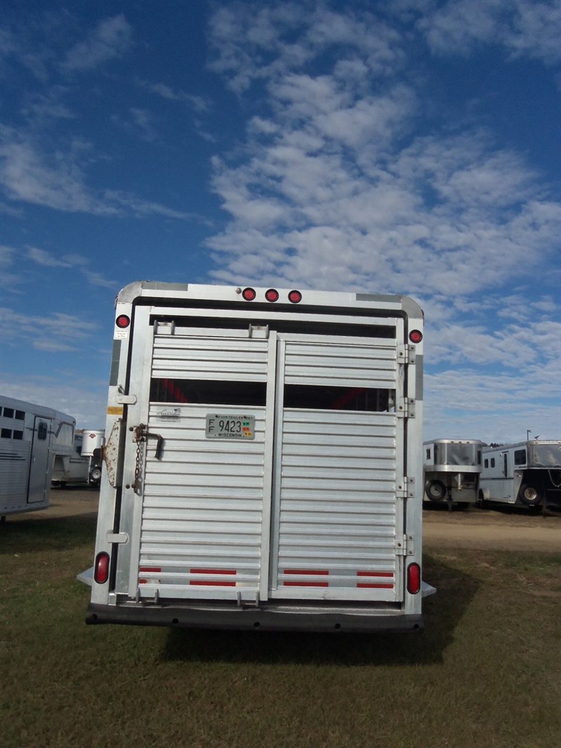 1995 Kiefer Built 30' stock gn - tri axle