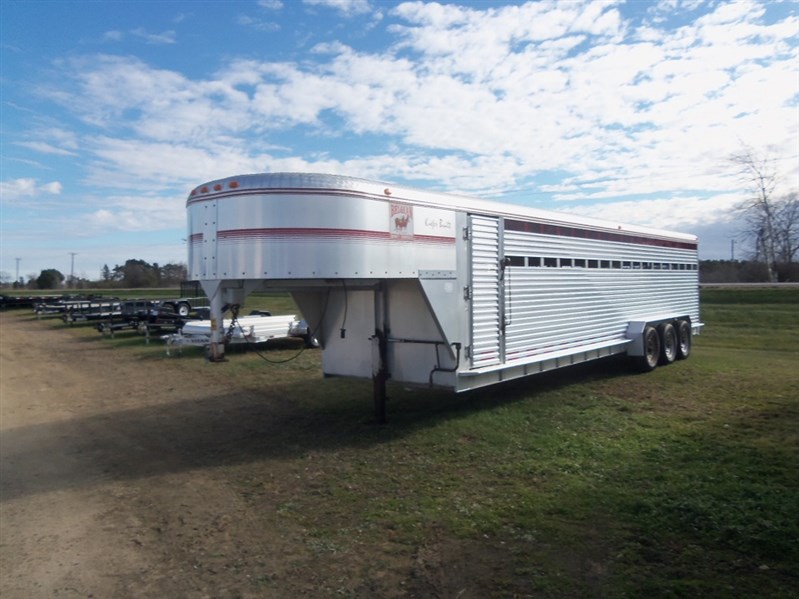 1995 Kiefer Built 30' stock gn - tri axle