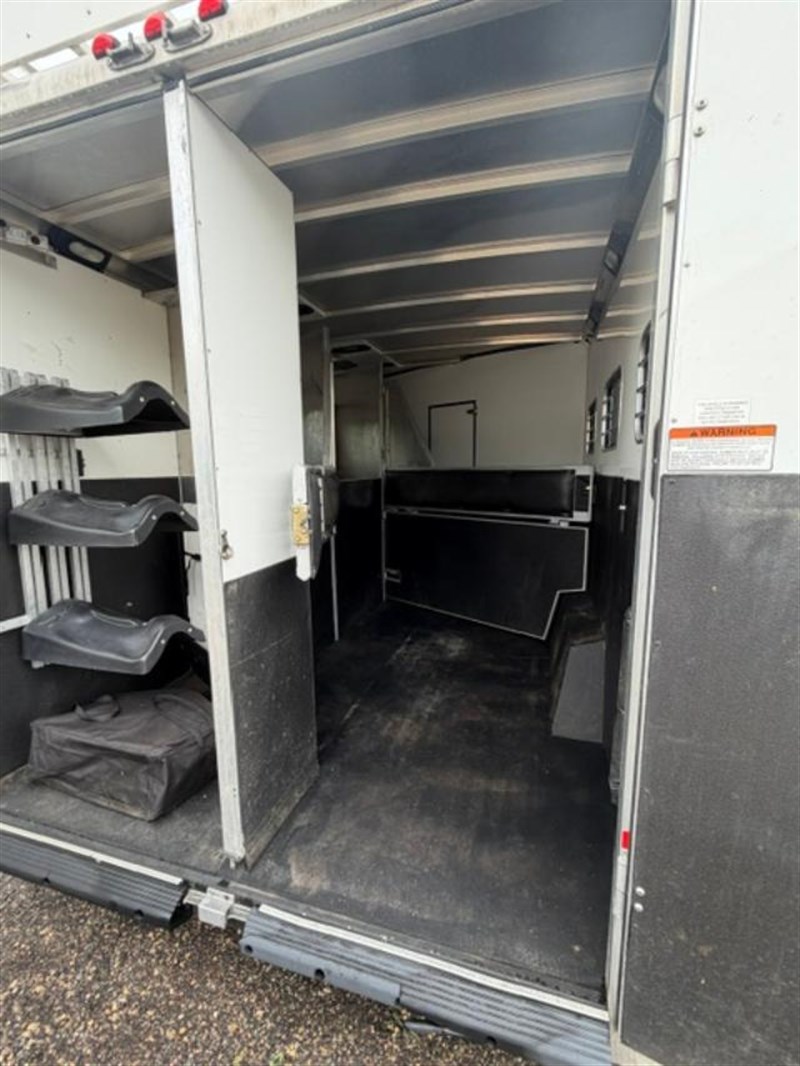 Trailer Photo 6