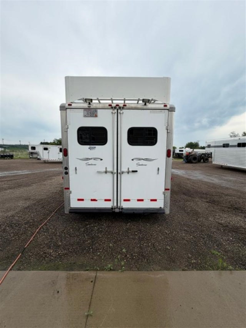 Trailer Photo 3