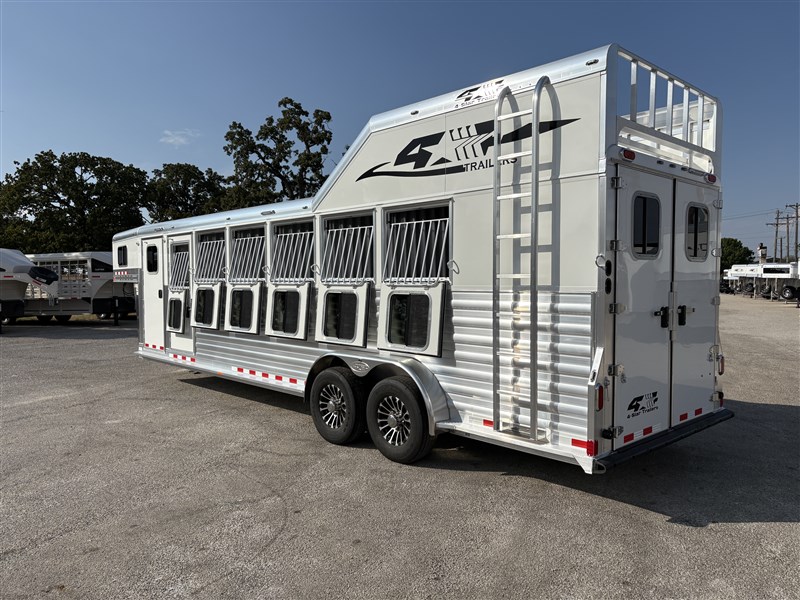 Trailer Photo 4