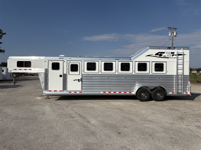 Trailer Photo 2