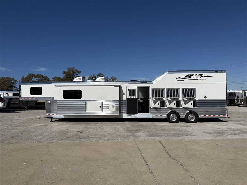 Trailer Photo 23
