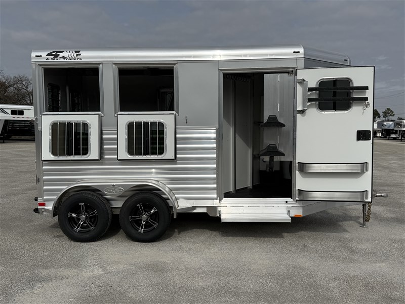 2027 4-star 2 horse slant warmblood
