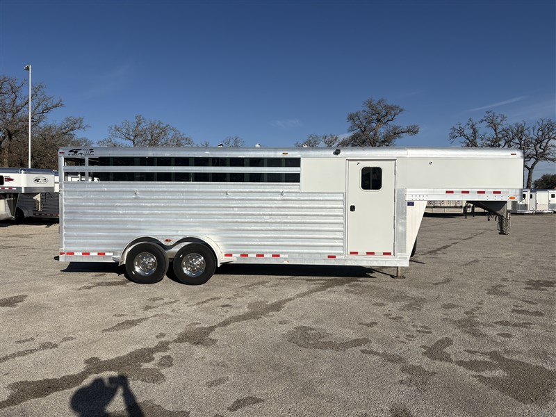 2012 4-star 4 horse stock combo