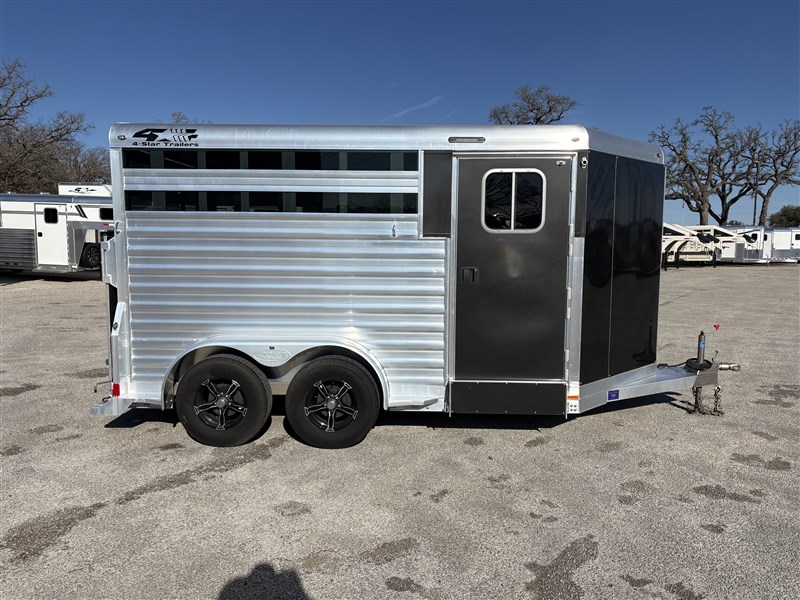 2025 4-star 2 horse bumper pull