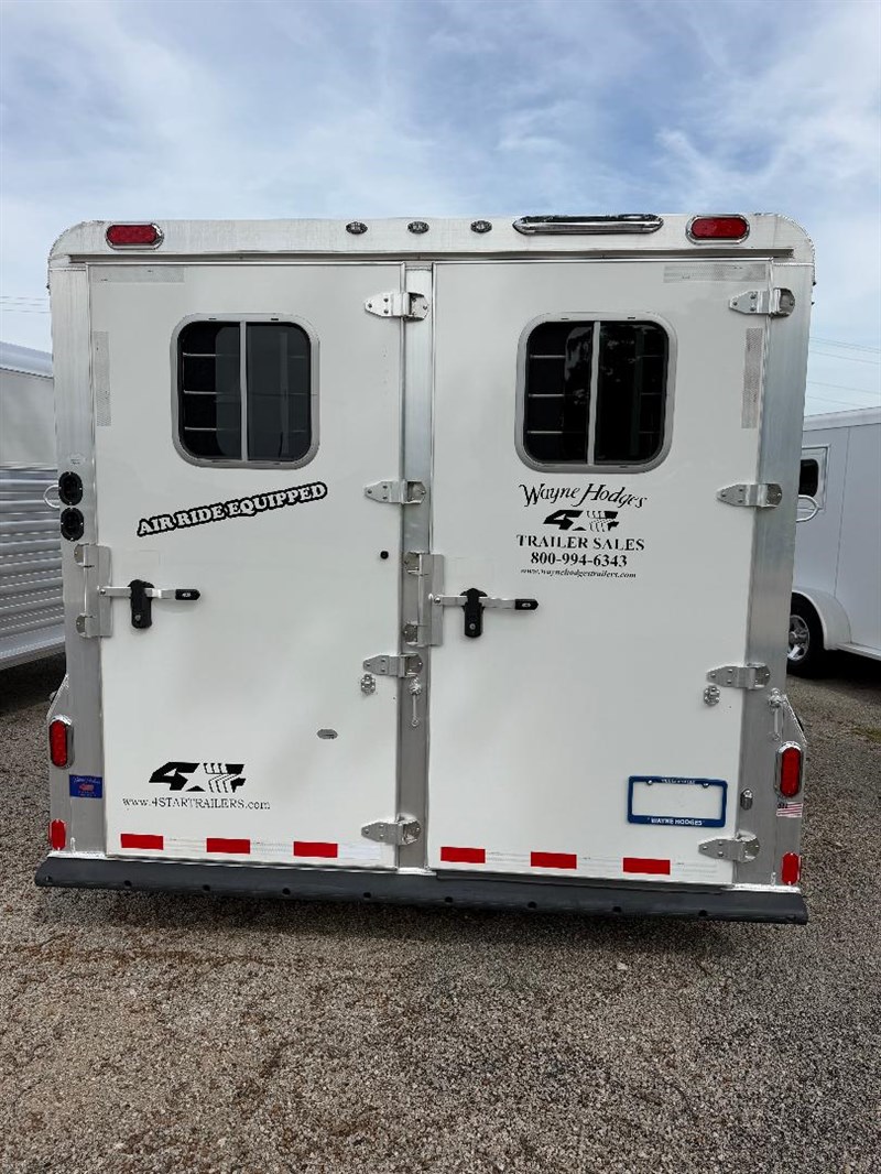 Trailer Photo 3