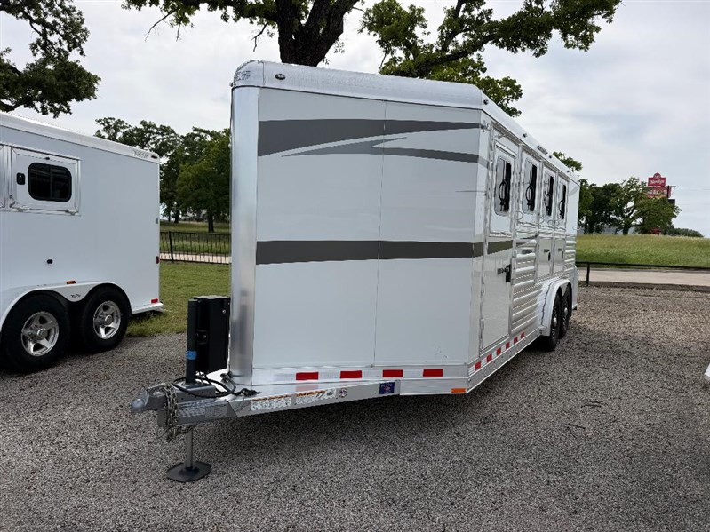 Trailer Photo 2