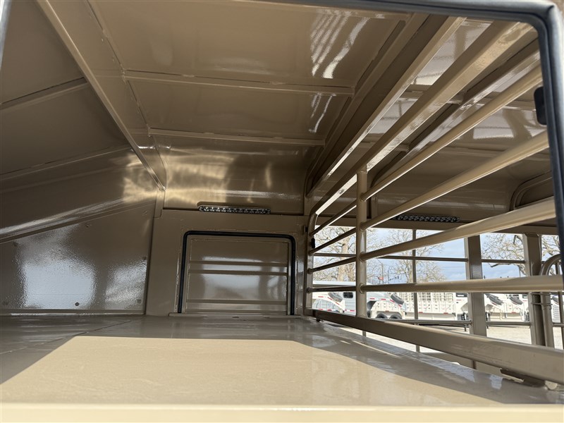 Trailer Photo 15