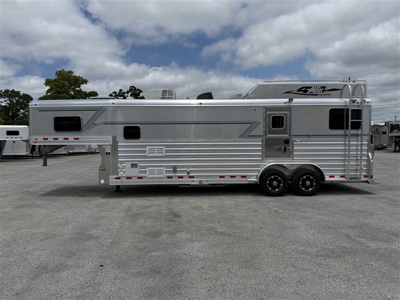 Trailer Photo 13