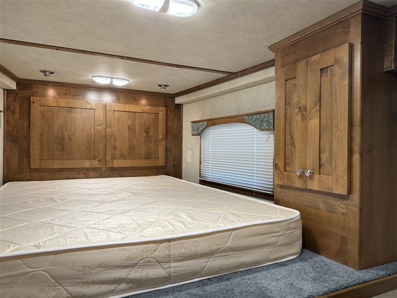 Trailer Photo 8