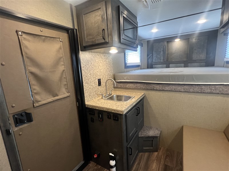 2026 Shadow 3 horse living quarters