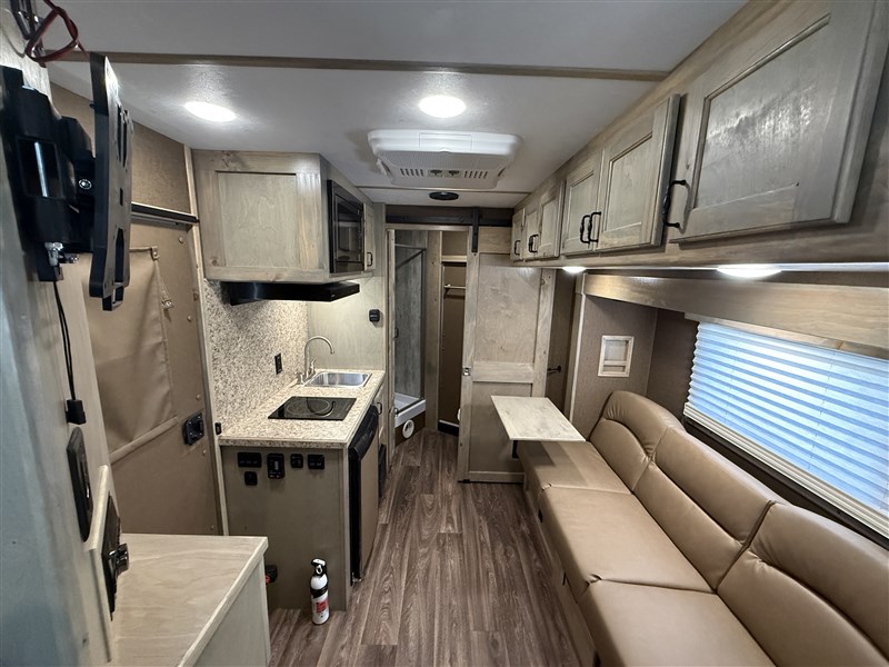 2026 Shadow 3 horse living quarters with slide out