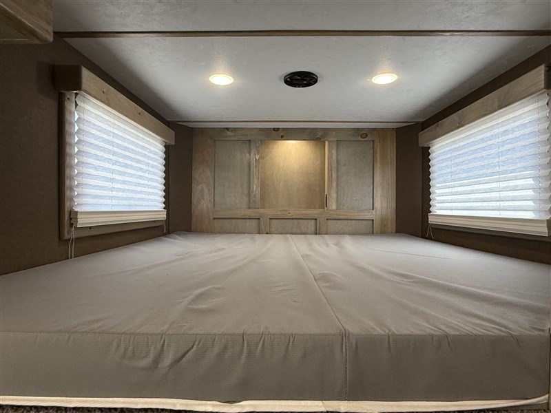 Trailer Photo 8