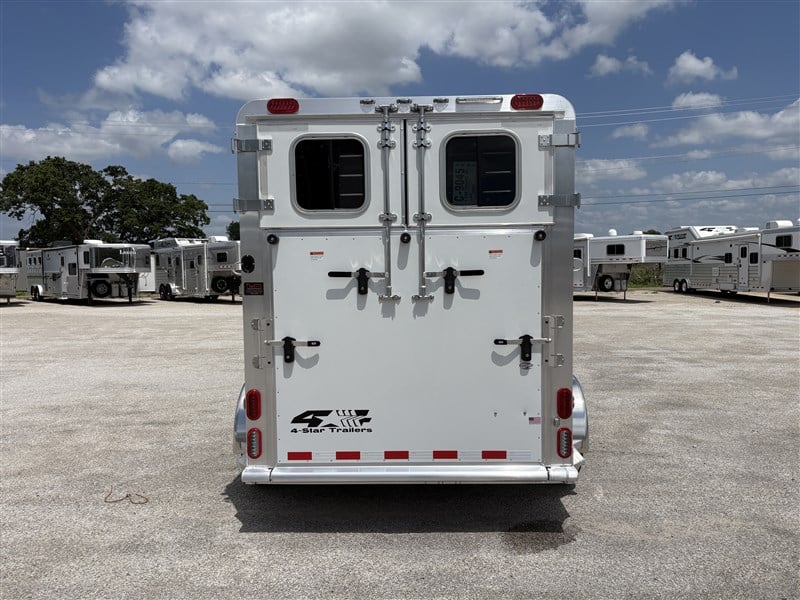 2027 4-star 2h straight load w/ side ramp