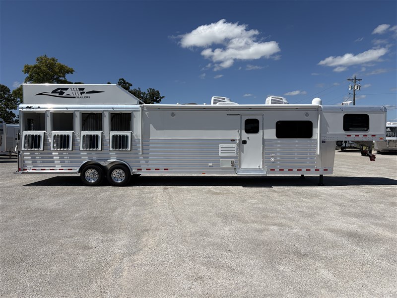 Trailer Photo 14