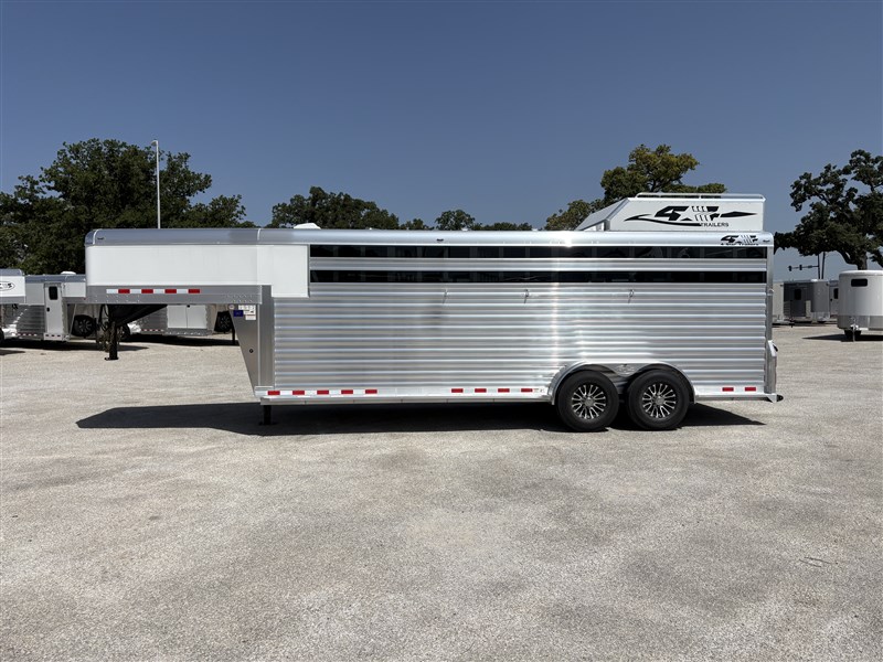 Trailer Photo 15