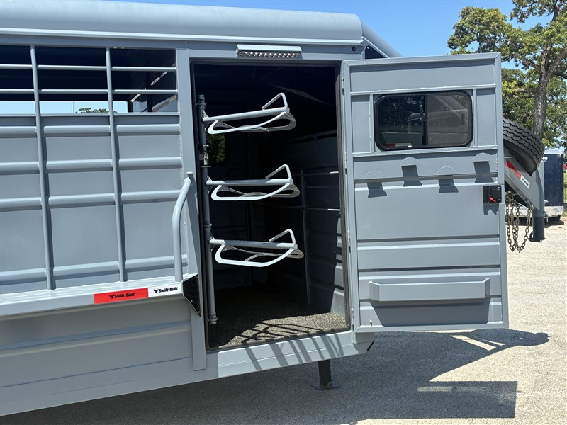 Trailer Photo 18