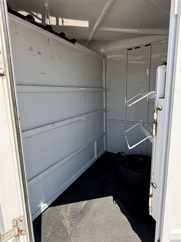 Trailer Photo 8