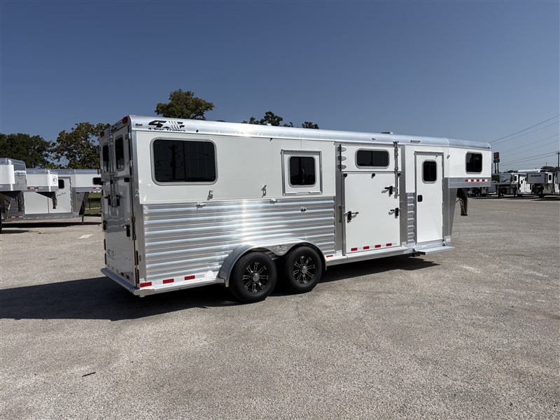 Trailer Photo 3