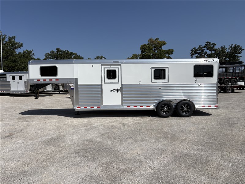 Trailer Photo 19