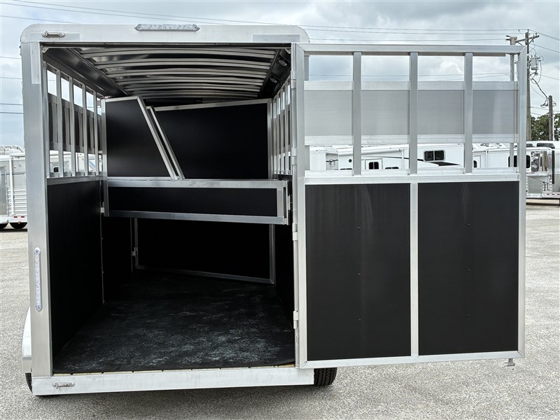 Trailer Photo 7