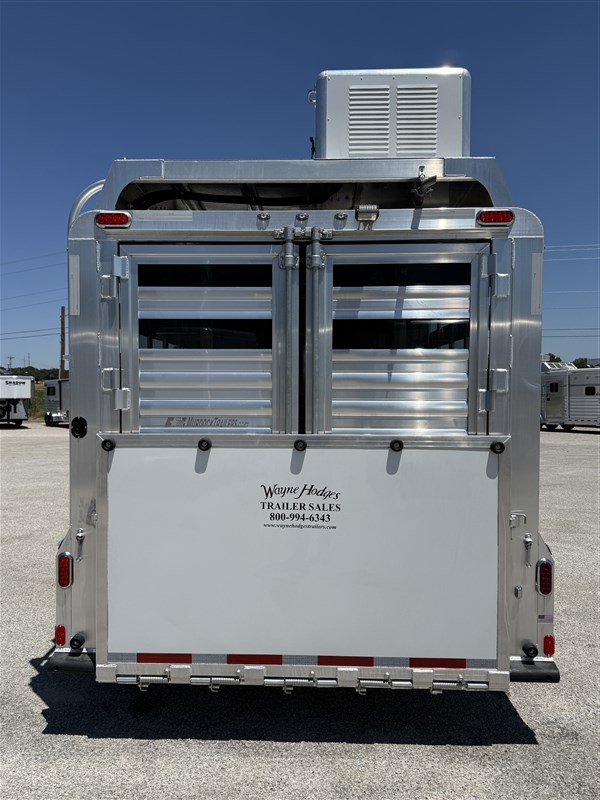 Trailer Photo 4