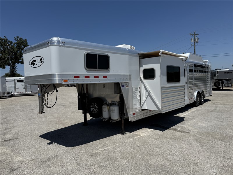 Trailer Photo 15