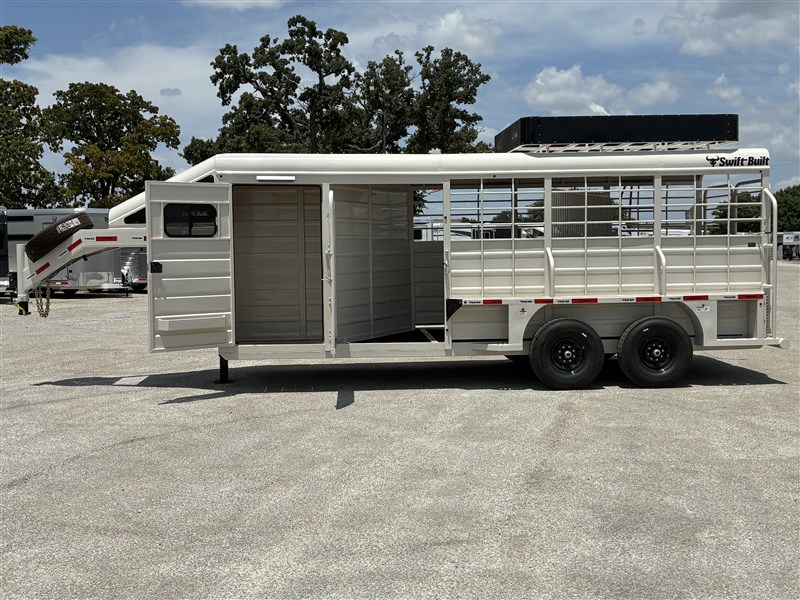 Trailer Photo 11