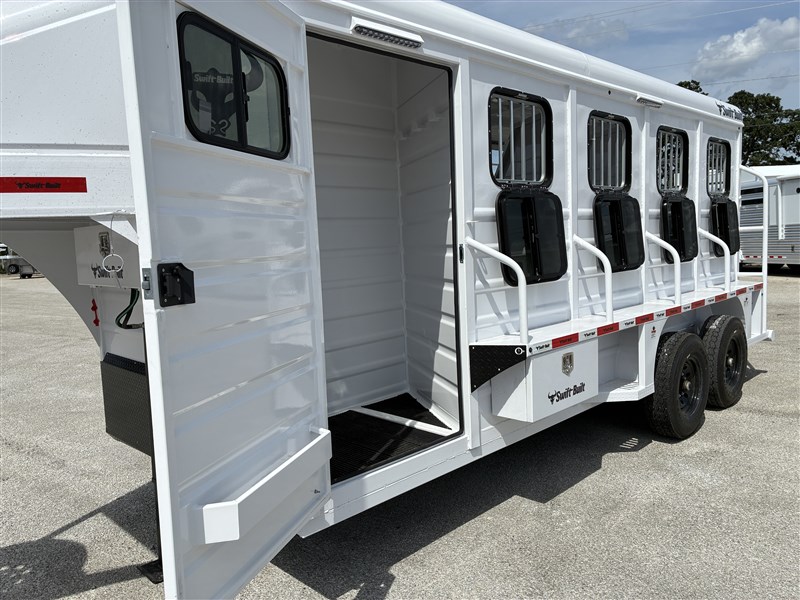 Trailer Photo 12