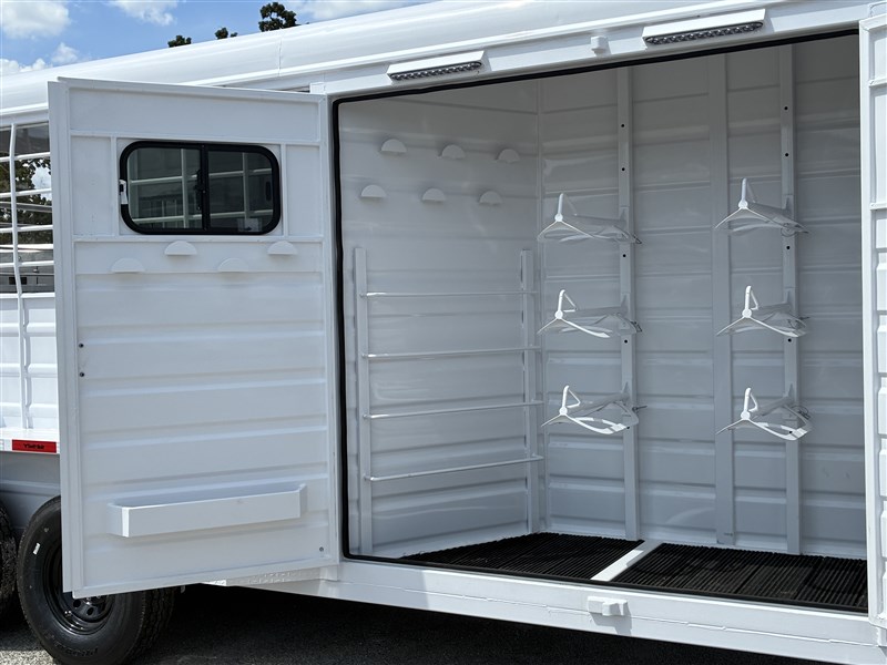 Trailer Photo 6