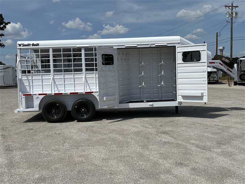 Trailer Photo 4