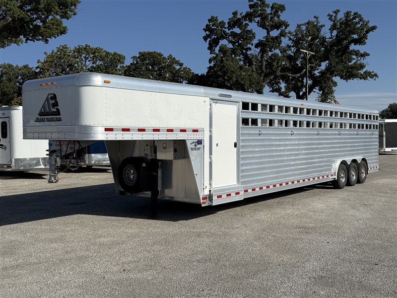 Trailer Photo 6