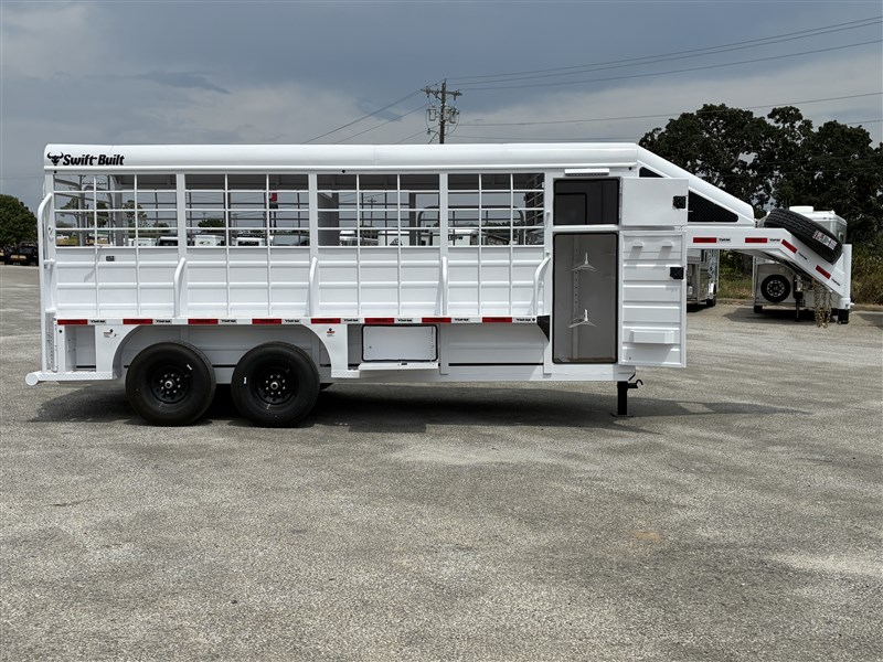 Trailer Photo 8
