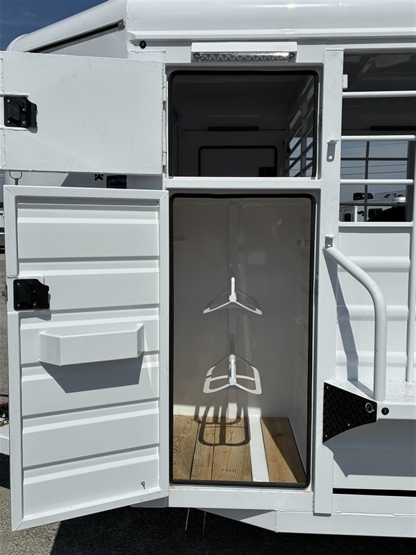 Trailer Photo 6