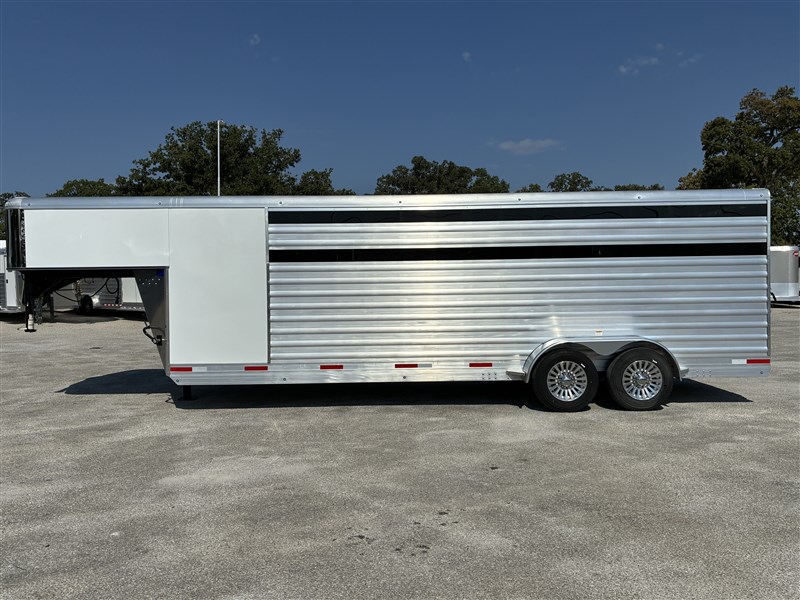 Trailer Photo 5